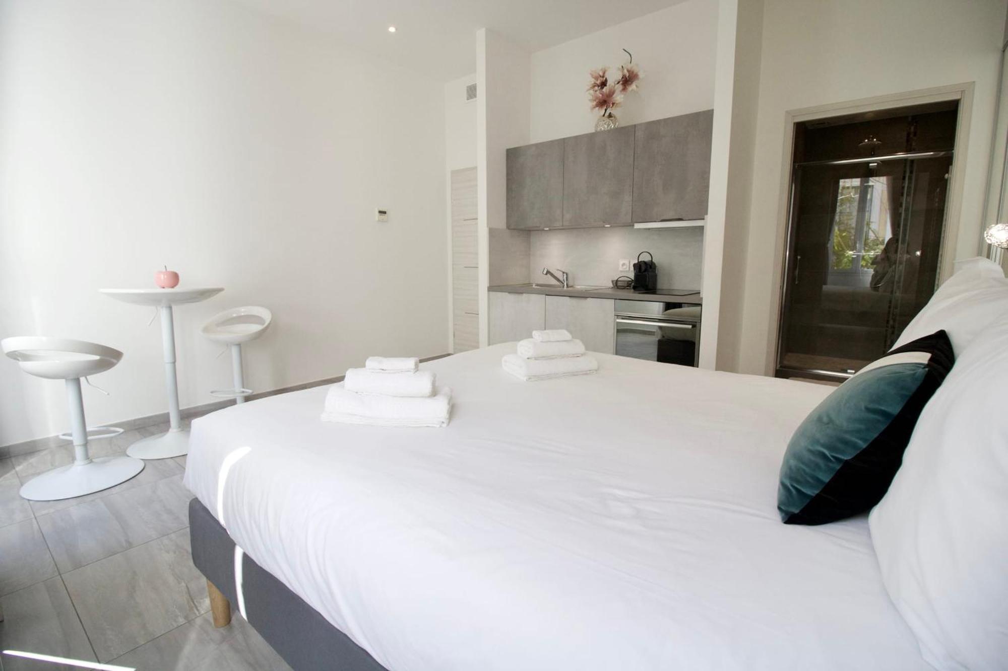 4 Bedrooms 4 Bathrooms Terrace Cannes Exterior photo